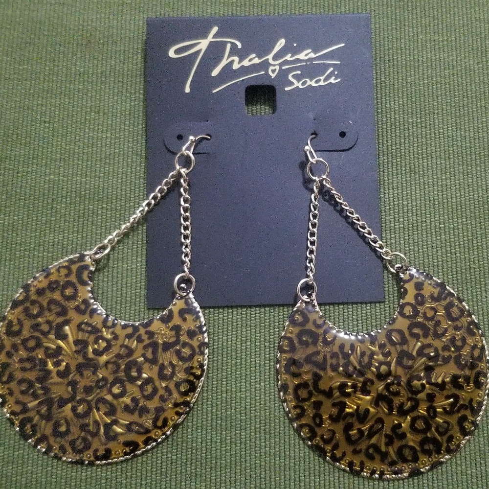Solid Gold - Toned Leopard Print